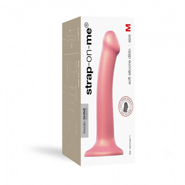 Strap-on-me Metallic Shine M - dildo vhodné pro pokožku - střední (metalická růžová)